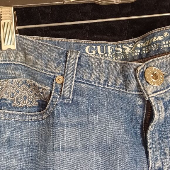 Guess Foxy Flare Jeans Size 29 - Picture 3 of 11